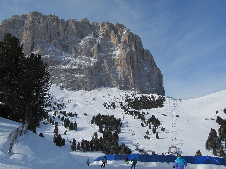IMG_4653.JPG - Eigentlich schon von der kurzen Route abgekommen, zeigt sich dieser schöne Blick auf den Langkofel vom Rif. Piz Seteur.