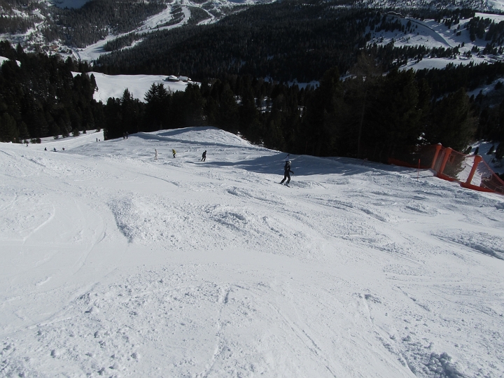IMG_4678.JPG - Harte Stellen wechseln mit aufgeschobenen Schnee.