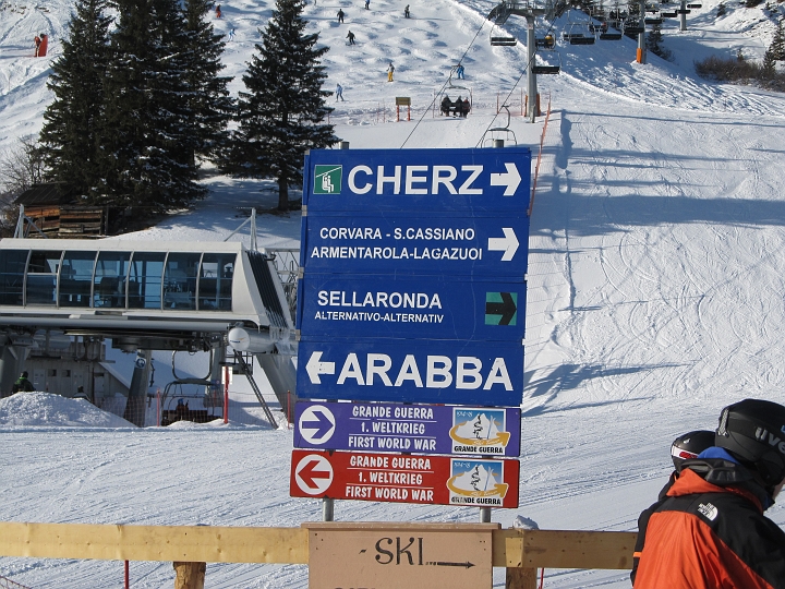 IMG_4714.JPG - ..fahre ich mit meinen Eltern noch einen Umweg, diesmal über Cherz.