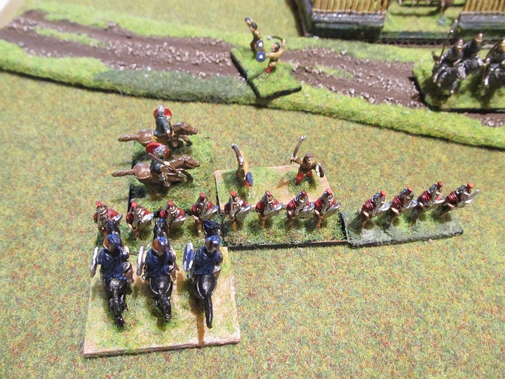 IMG_5059.JPG - Die gotische LR umfaßt die römische Linie und bindet die Plänkler...