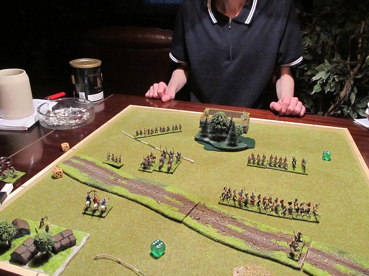 IMG_5114.JPG - Die  Leichte Reiterei der Vandalen ist nun umzingelt und fällt.