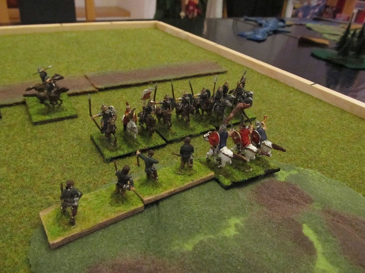 IMG_5210.JPG - Er prallt zurück und die Plänkler eilen mit 2 PIPs zu Hilfe.