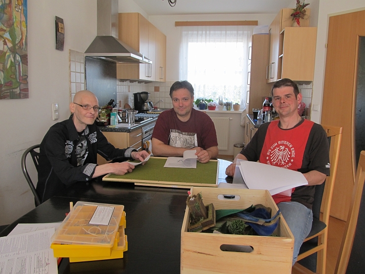 IMG_5220.JPG - Zuerst wird die Kampagneanleitung gelesen. Nichts weniger als der Untergang Roms steht am programm.