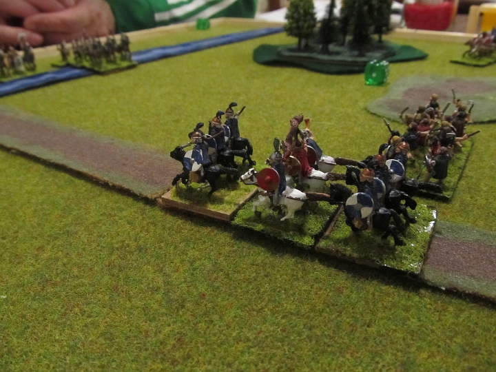 IMG_5358.JPG - Während die gotischen Ritter nach vorn reiten.