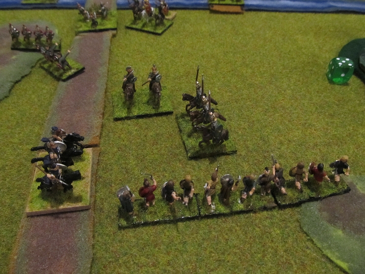 IMG_5368.JPG - In der Mitte ZOCen die Stammeskrieger eine römische Reiterei.