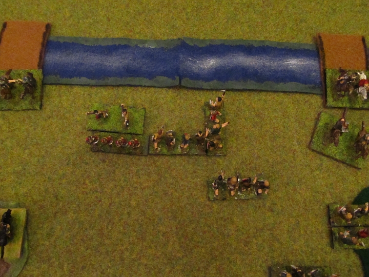 IMG_5506.JPG - Mitunter entstehen vertrackte Situationen. Die Klingen können nicht drehen, um die Stammeskrieger anzugreifen. Diese widerum haben zuwenig PIPs, weil der General gefallen ist.