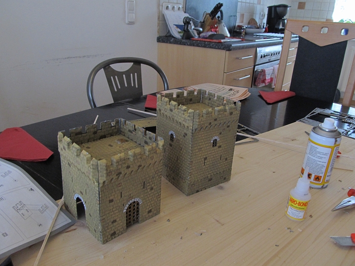 IMG_6129.JPG - Der zweite Turm ist fertig.