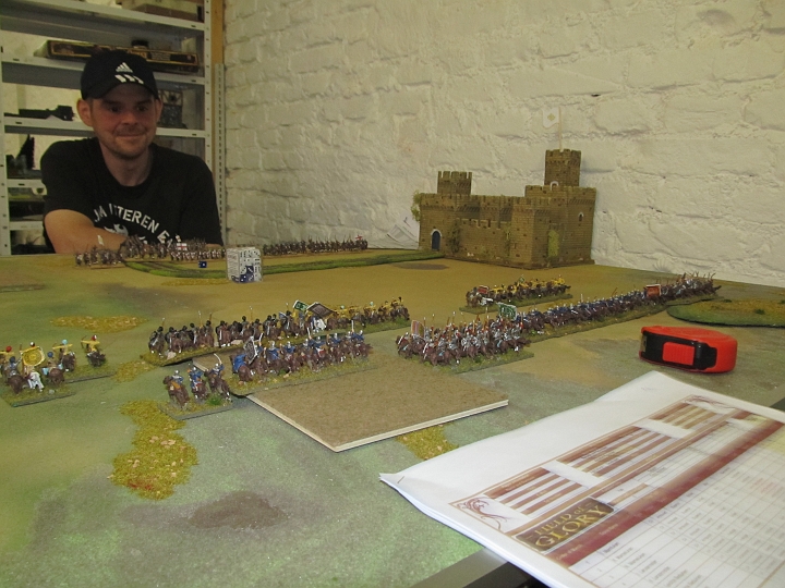 IMG_6730.JPG - Die Armeen sind aufgestellt.