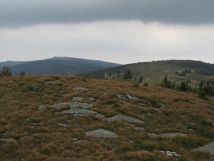 IMG_7791.JPG - Blick zum Wetterkoglerhaus und rechts Umschußriegl