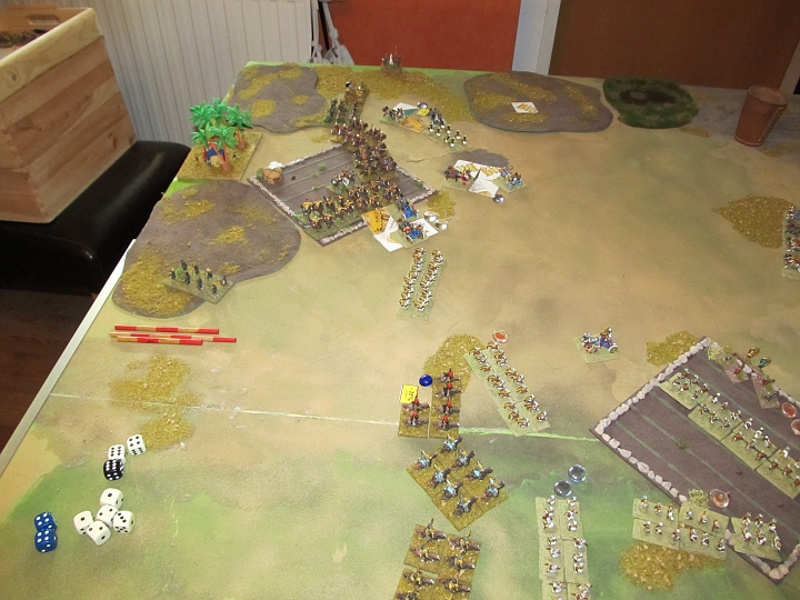 IMG_8770.JPG - ..und auf der anderen Seite wartet ja noch Btila der Flankomane auf seinen Auftritt. zu dem es aber nicht mehr kommt.