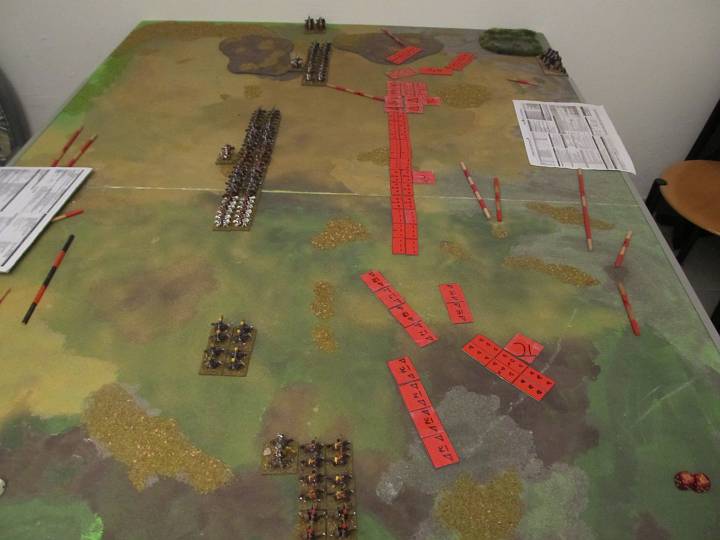 IMG_8992.JPG - Auf beinahe geländefreier Steppe findet der Kampf statt.