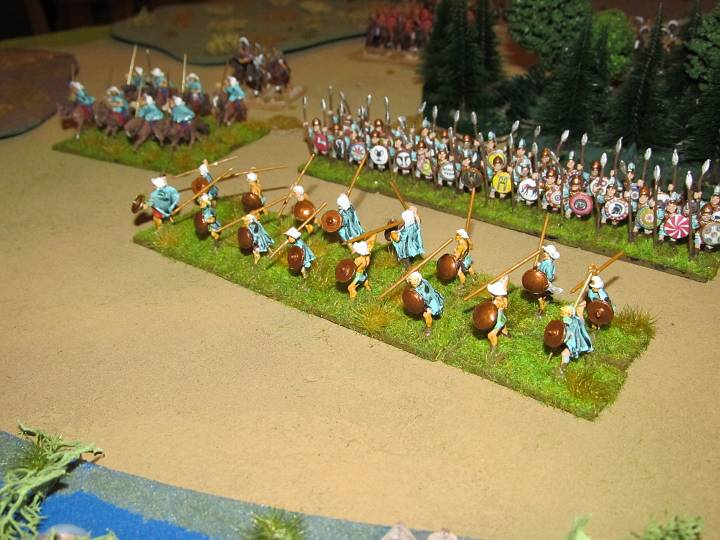 IMG_9234.JPG - Da die Liste recht komplex ist, brauche ich auch Verbündete. Hier die erste 8er BG thessalische Javelins.