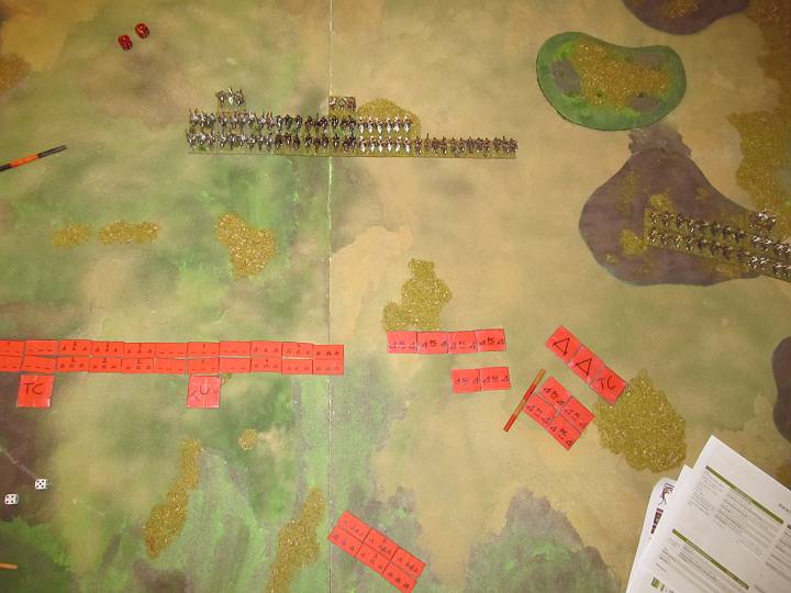 IMG_9351.JPG - Die hunnische Hauptlinie wird heute durch eine 6er BG lombardische Lanzen ergänzt. Auch eine 6er BG herulische Lanzen unter Attilas Kommando ist dabei. Das "Gelanze" sollte in FoG2 Vorteile im impact bringen, zumal die protected sind und nun nicht mehr auf 3die  beschossen werden.