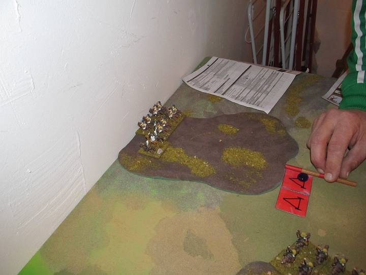 IMG_9375.JPG - ...-....bewegungen. Ups das war knapp. Am Ende der Welt bleibt die LH hier stehen.