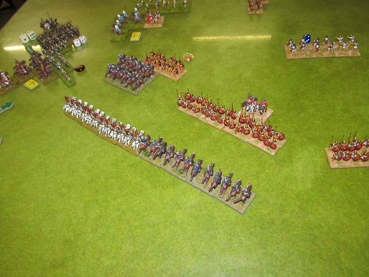 IMG_9435.JPG - In der Manöverphase verbreitern nun die restlichen beiden Cv BGs.. das ist wichtig, denn die Spartaner unter Leonidas scharren schon zum Angriff.