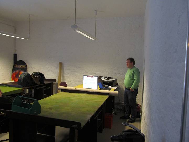 IMG_9513.JPG - Zuerst folgt ein Crashkurs zu FOG2 von Martin.