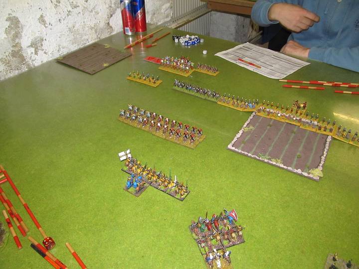 IMG_9659.JPG - Los gehts. die Szeklers links reiten vor.