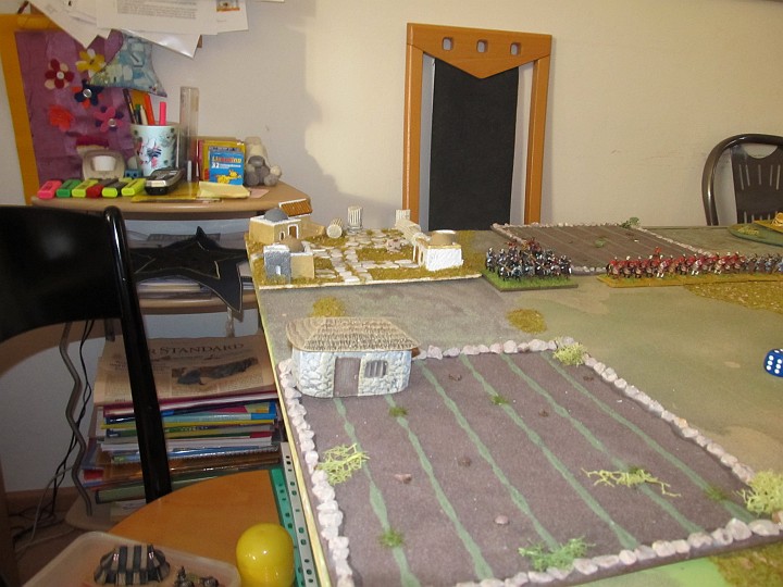 IMG_9811.JPG -  Heute erstmals Bauernhäuser auf den Feldern.