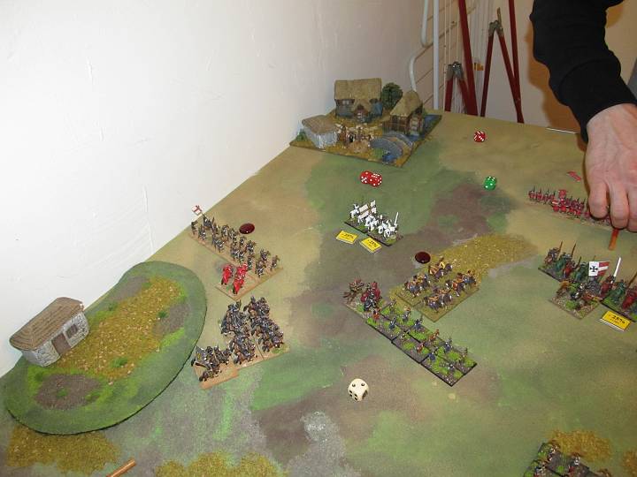 IMG_0257.JPG - ..bricht die komplette Armee der Kreuzfahrer. Die Truppen des Vatikanstaats siegen 11:2, der Kreuzzug ist abgesagt.