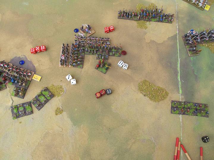 IMG_0777.JPG - Aber! Sie sind Helden! Es ist die letzte Runde. Zwei Treffer nach vor, und 5 eingesteckt. Die Speere Testen auf 9-1 (zwei Treffer mehr erhalten)-2(fragmentedund +1 für den Kommandanten! Macht 7, das reicht!