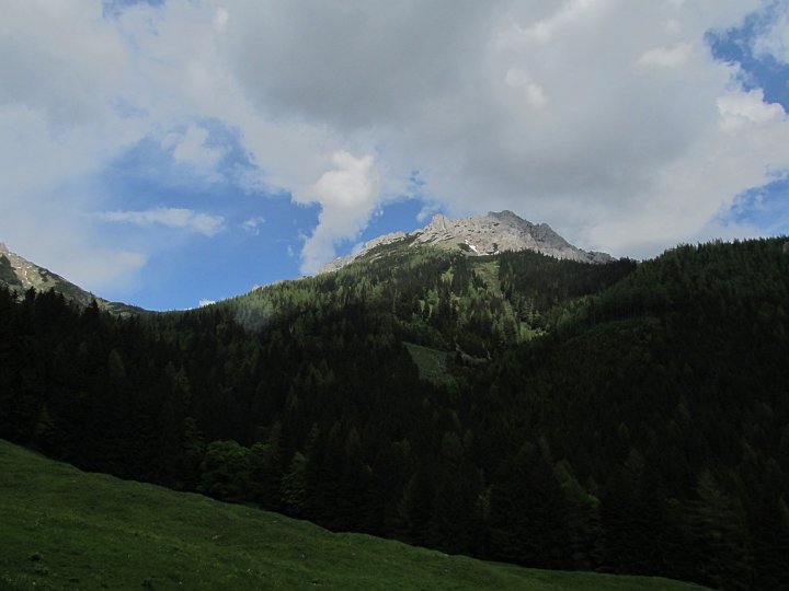 IMG_1286.JPG - Jedoch bilden sich nun immer mehr Quellwolken.