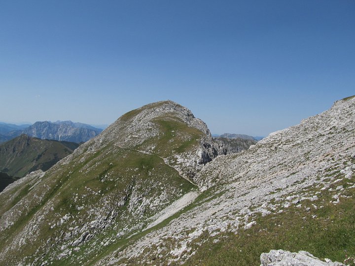 IMG_2616.JPG - Blick zu einem Nebengipfel. Ja, da könnte man.... nein. Heute nicht.
