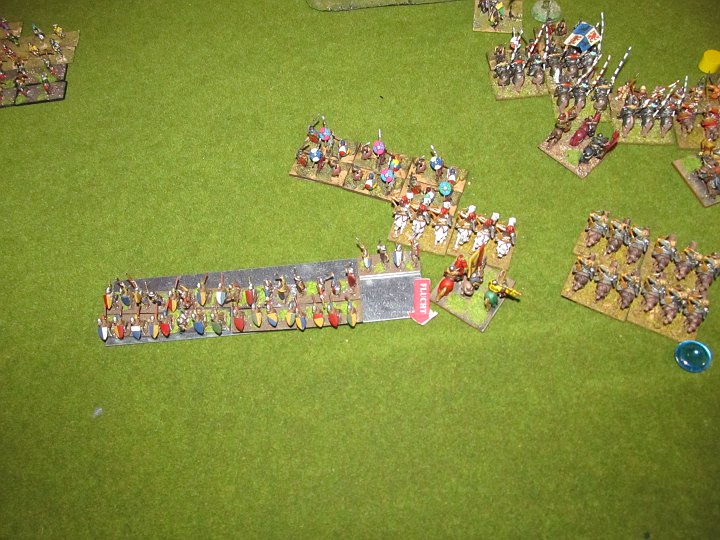 IMG_4545.JPG - In the melee they lose again, drop again, and are removed. Thats not funny for their brothers in green- they drop becaus they saw this.