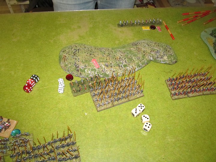 IMG_5331.JPG - In der Melee werden die Longbows in die Flucht geschlagen.