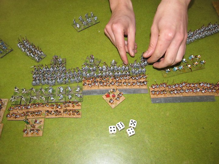 IMG_6329.JPG - In der Melee dann 4:3 für Sparta! Drop und Basenverlust bei den Römern.