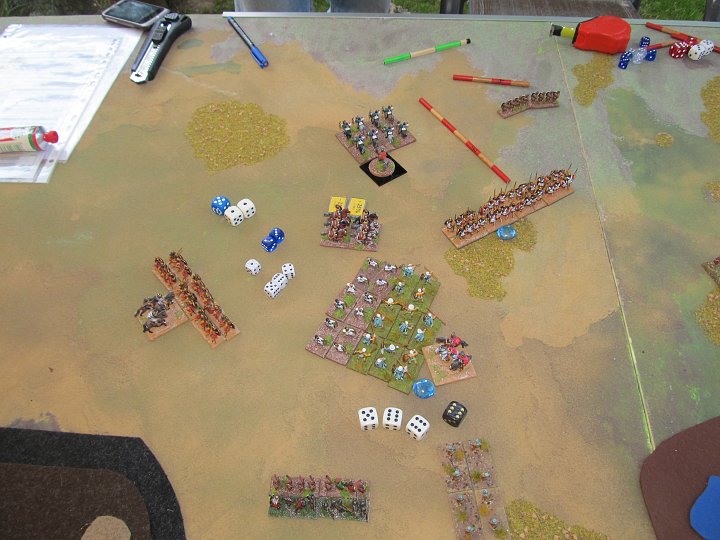 IMG_6518.JPG - 3:3 in der Melee hier, aber nix passier (General überlebt bei 2, DR auf 5 bzw 6 ist bei beiden gut)