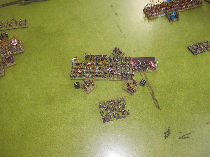 IMG_8757.JPG - Hier läuft auch schon der 2te Melee. 7 Treffer, die 6er polnische ist schon auf 4 runter.