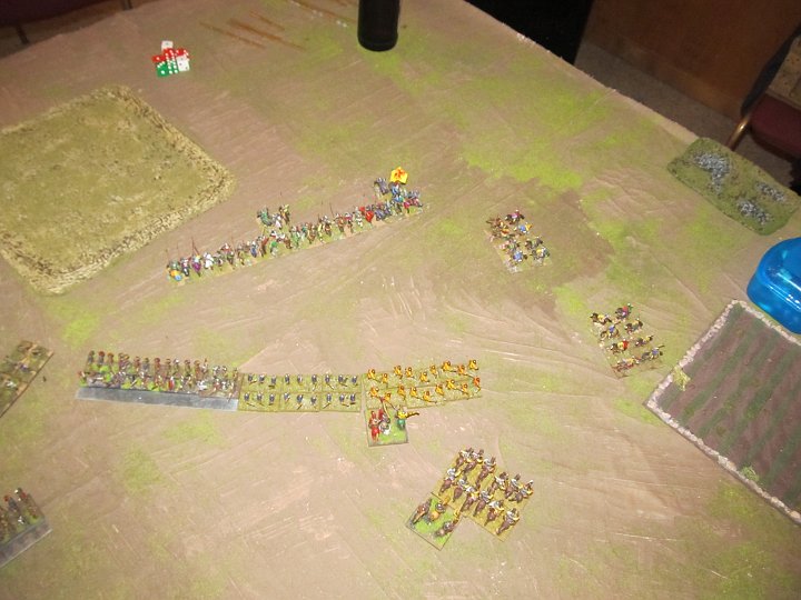IMG_9211.JPG - Hier eilt meine Kavallerie der almughavarischen Flanke zu Hilfe. Die Cv steht somit bereits in Interceptionreichweite.