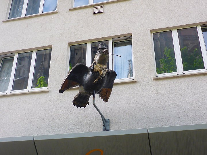 P1000655.JPG - Überall der Ulmer Spatz. So heißt auch unser Hotel.