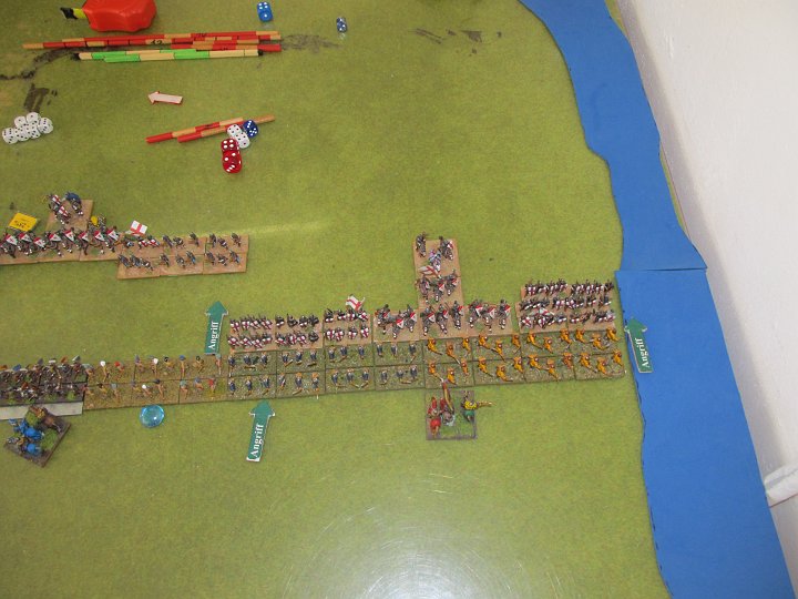 IMG_0424.JPG - Ich greife an. Hab ja offensive Speere. Ist halt ungesund gegen die Ritter auf --.