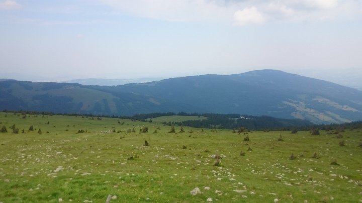 DSC_1169.JPG - Und wieder runter. Die Massen sind am Wetterkoglerhaus, ich flüchte.