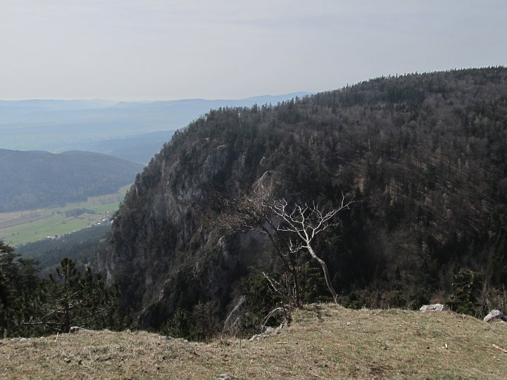 IMG_1375.JPG - Kurze Rast vor dem steilen Abstieg.