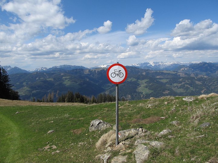 IMG_1670.JPG - Radfahren darf man hier aber nicht.