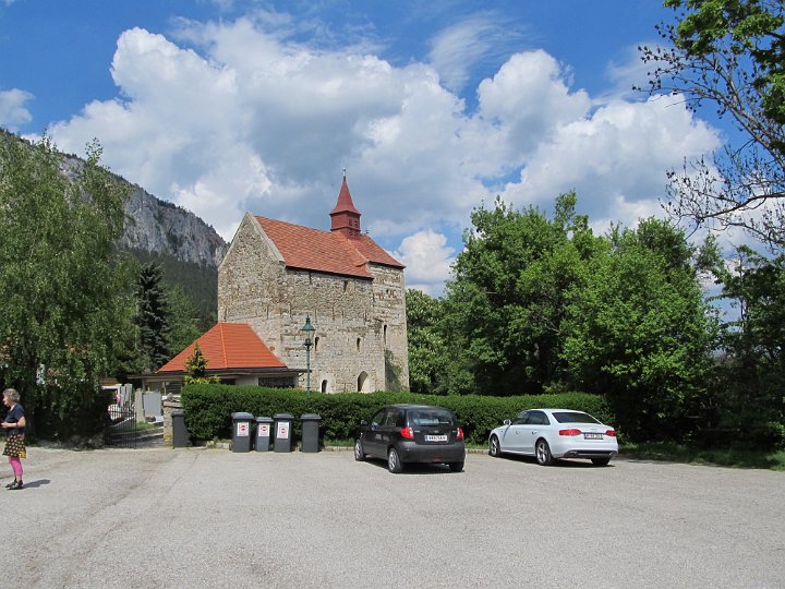 IMG_1691.jpg - Start am Parkplatz bei der Kirche