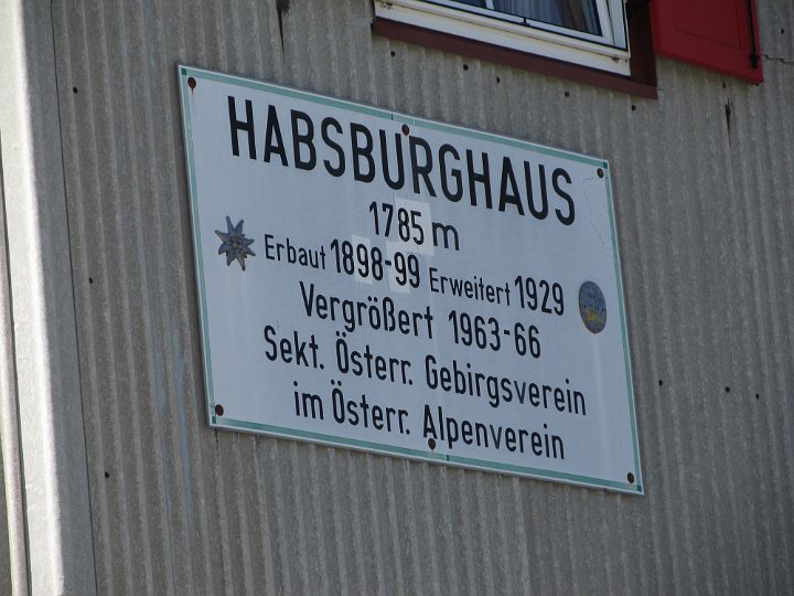 IMG_1942.jpg - Nach einer Essenspause geht es wieder...                               
