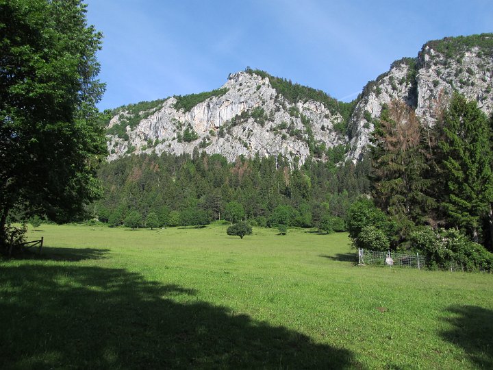 IMG_2021.jpg - Noch ist das Wetter herrlich, wenn auch schwül.                               