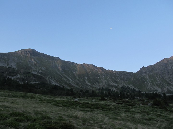 IMG_2205.jpg - Blick zum Verbindungsgrat Amachkogel- Lärchkogel, den ich 2008 gegangen bin. Hm.. Der war doch steiler...?                               