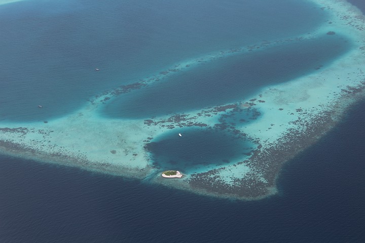 IMG_2828.JPG - Herrlicher Anblick über den Atollen