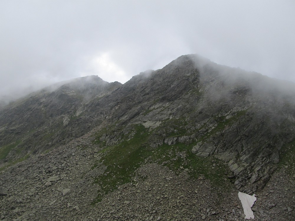 IMG_2773.jpg - Seitenblick. Ok, die Rettlkirchspitze ist heute keine Option.                               