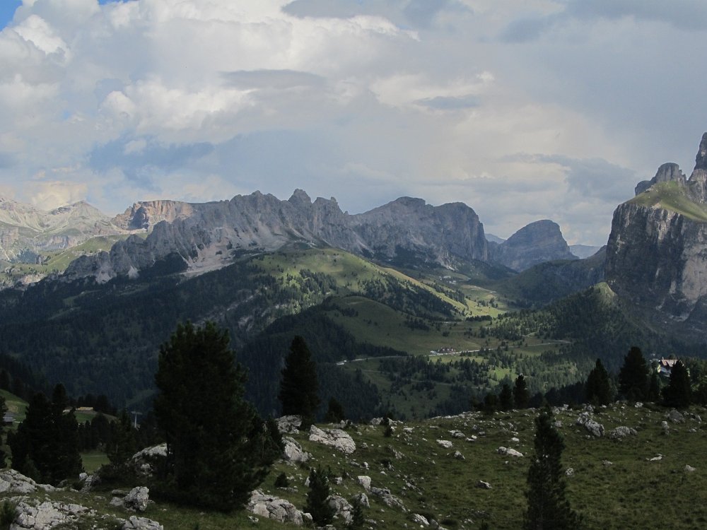 IMG_3513.jpg - Blick zum Grödnerjoch                               