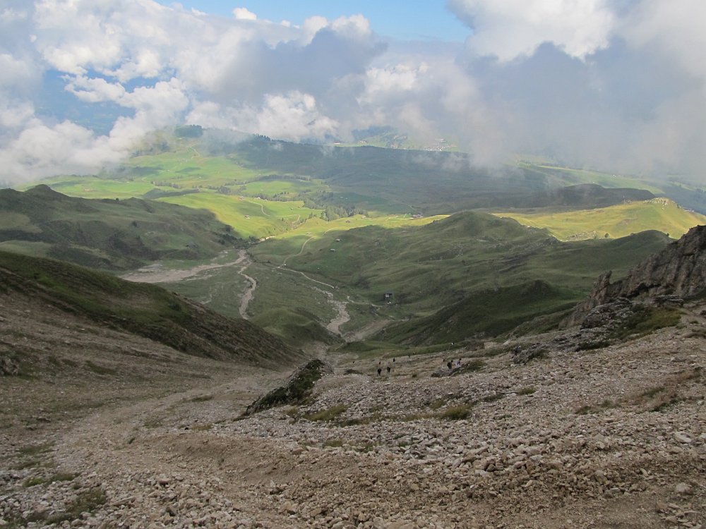 IMG_3587.jpg - Blick hinunter.                               