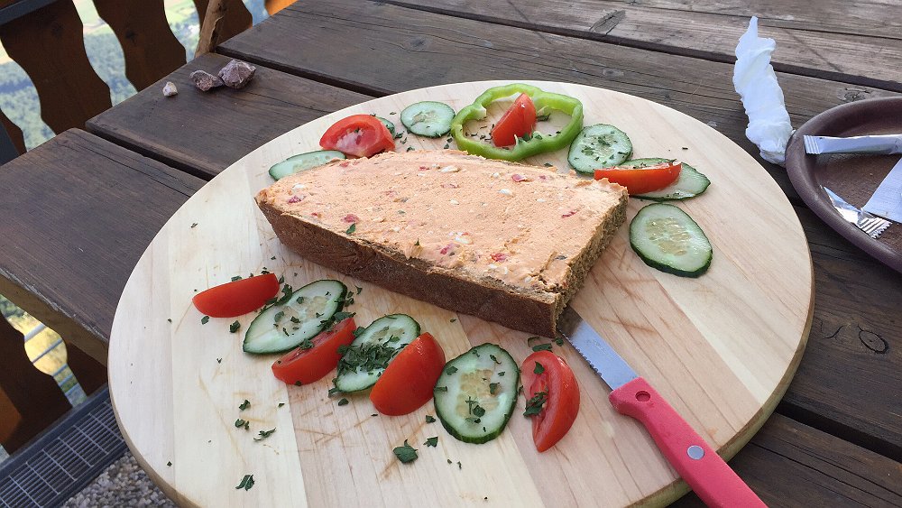 IMG_2151.JPG - Und ein halbes(!) Liptauerbrot (für Clarissa die Kinderportion)