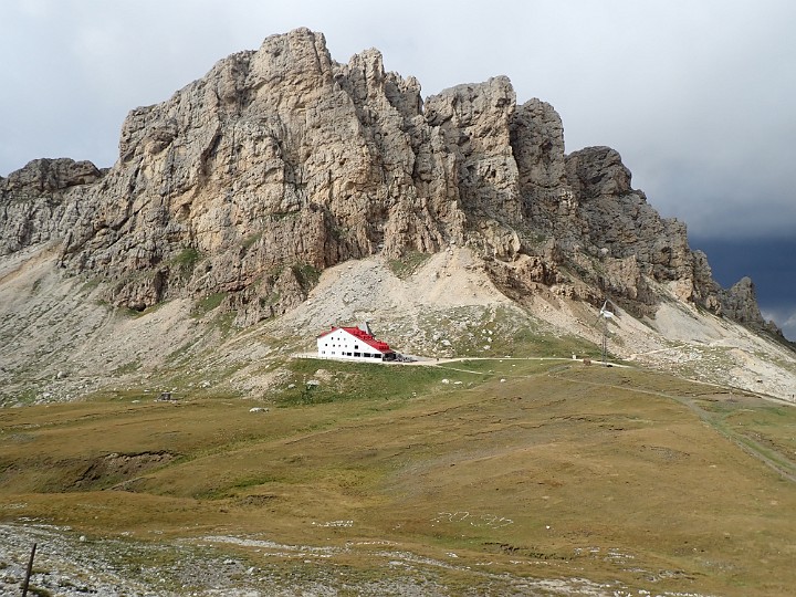 08280697.JPG - Die letzten Meter zur Hütte unter Donnergrollen....