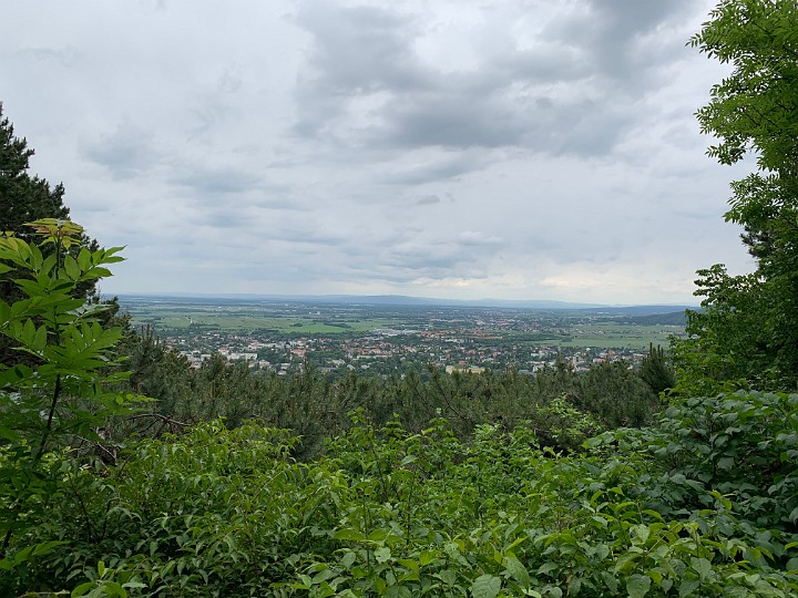 IMG_2206.jpg - Schöne Aussicht. Ich bin mir aber sicher, um 1900 waren da wesentlich weniger Gebäude.