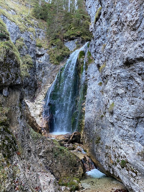 2019.11.01 10.22.16.jpg - Ein kurzer Schwenk zum Marienwasserfall muss sein.