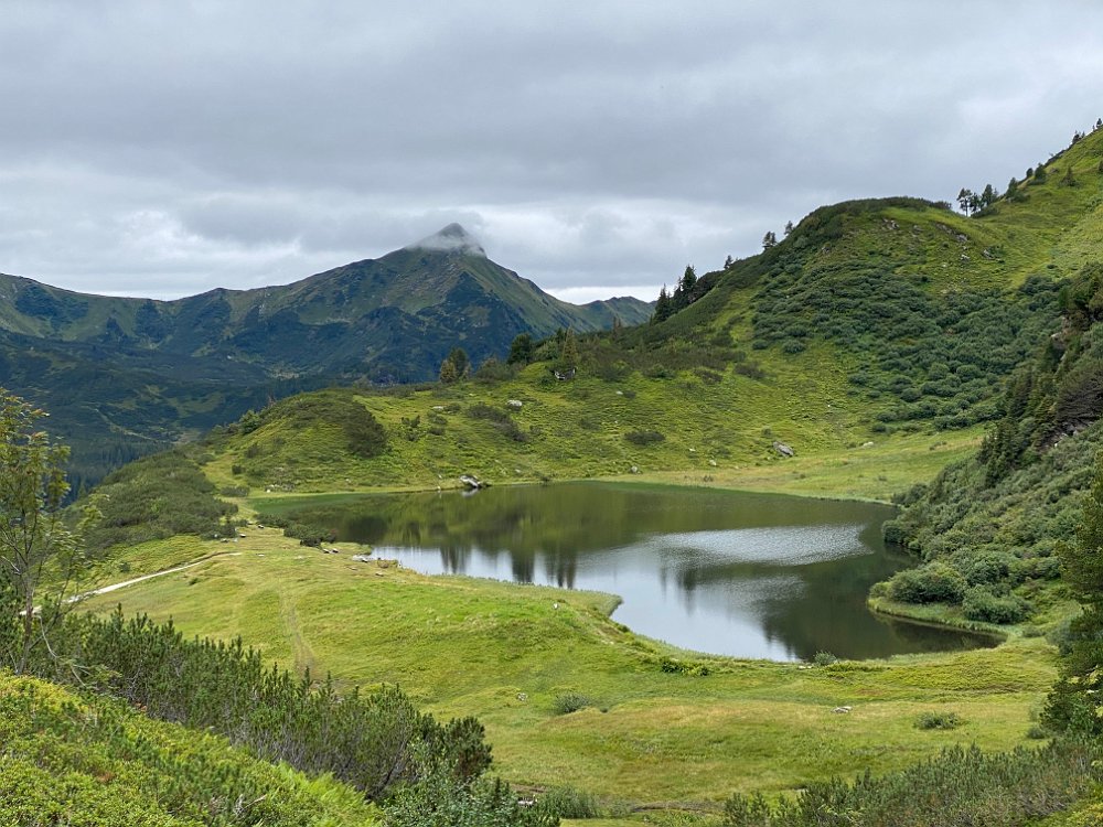 IMG_5596.jpg - Rückblick zum Plannersee. Da kann man schon baden, aber heute ist es ein wenig zu.... frisch.